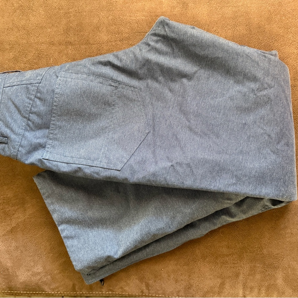 Women’s snow pants